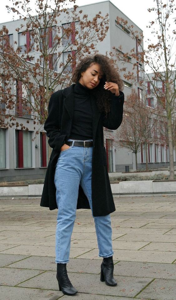Mom jeans com botas